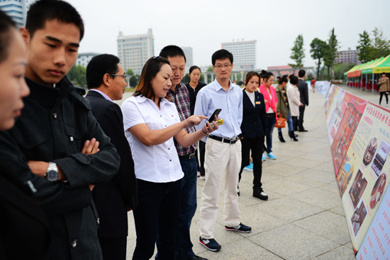 河南固始县多种形式庆祝《旅游法》正式实施