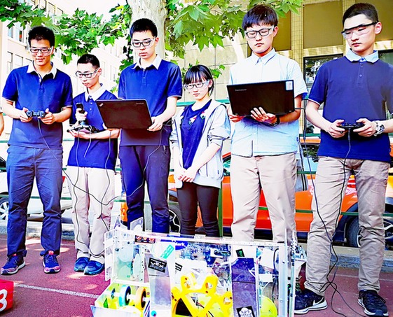 第四届中美(国际)机器人挑战赛战幕拉开 中美战队亮相郑州