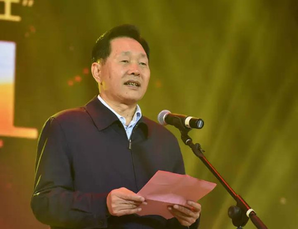 河南省高校第一届“大美学工”颁奖典礼在河南大学举行