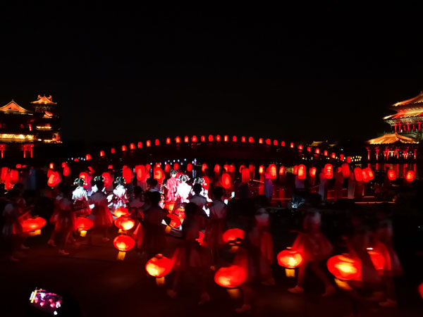 中国开封第36届菊花文化节开幕